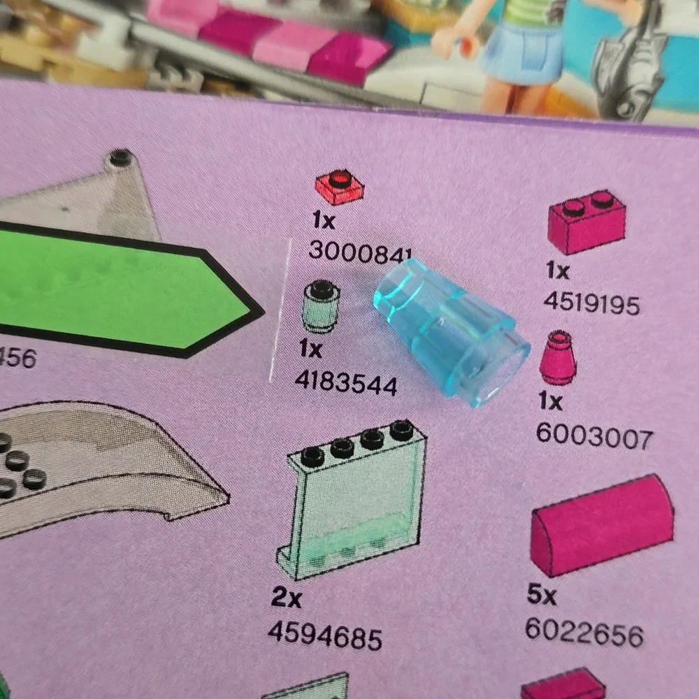 Lego Friends Dolphin Cruiser Set - Kit 41015 - Picture 11 of 16